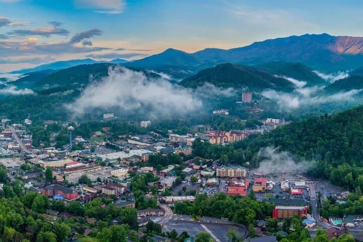 Smokies Adventure Loop Jeep Tour: 2-Hour Pigeon Forge & Gatlinburg Jeep Excursion photo 3