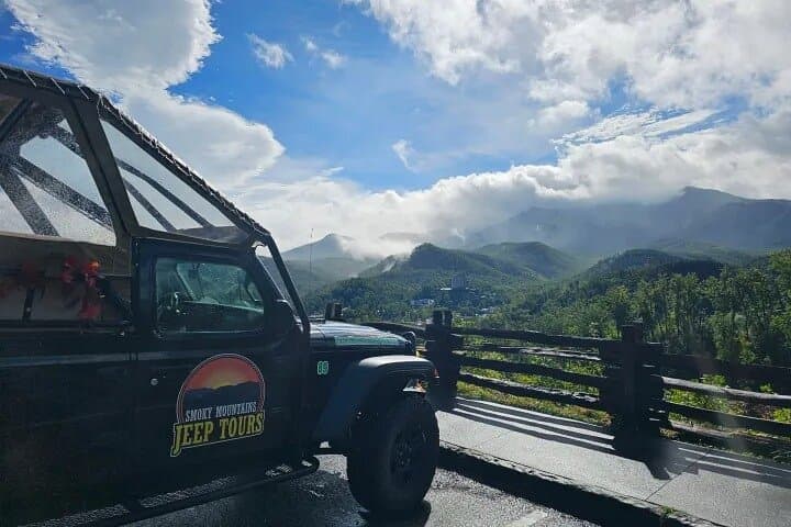 Smokies Adventure Loop Jeep Tour: 2-Hour Pigeon Forge & Gatlinburg Jeep Excursion