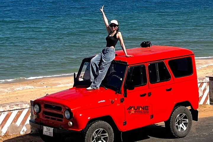 Mui Ne Jeep Adventure: Sunrise & Sunset at White and Red Sand Dunes