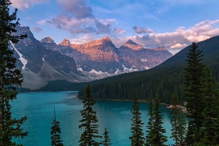 Epic Banff Day Tour: Lake Louise, Moraine, Peyto & Icefields Parkway in One Day photo 6