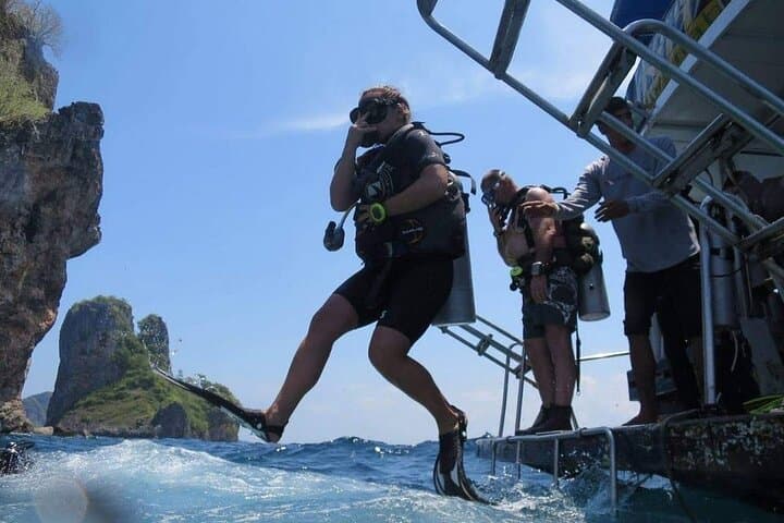 Full-Day Racha Yai Scuba Diving from Phuket — Beginner Open-Water Course photo 5