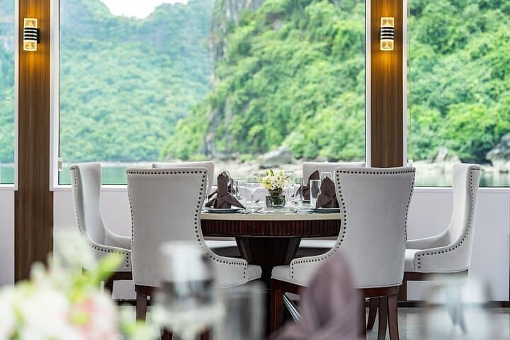 Halong Luxury Day Cruise from Hanoi — Kayak, Titop Beach & Sunset Jacuzzi photo 4