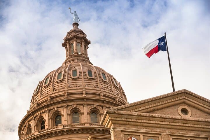 Austin Scavenger Hunt: Self-Guided Highlights Tour of the Capitol and Cultural Monuments