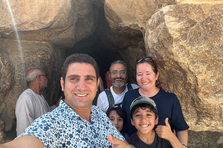 Private Giza Pyramids & Sphinx Tour with Egyptologist — Skip-the-Line Luxury Experience photo 6