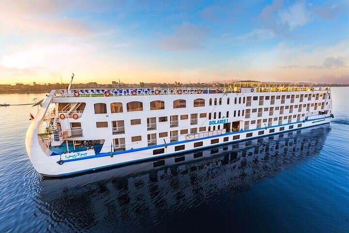 Nile Classics: 4-Day Aswan to Luxor Cruise with Abu Simbel