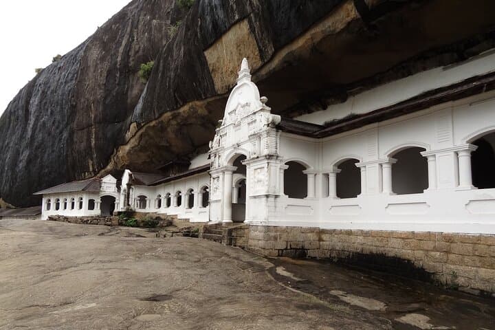 Sigiriya and Dambulla Day Tour from Kalutara — Climb Lion Rock & Dambulla Cave Temple photo 3