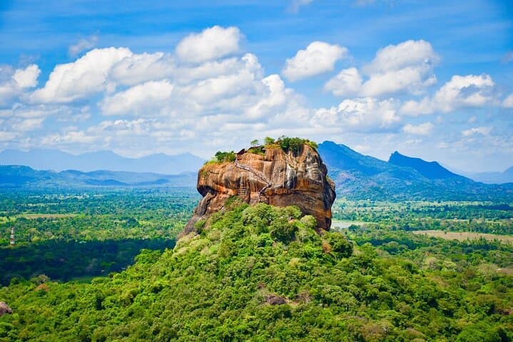 Sigiriya and Dambulla Day Tour from Kalutara — Climb Lion Rock & Dambulla Cave Temple