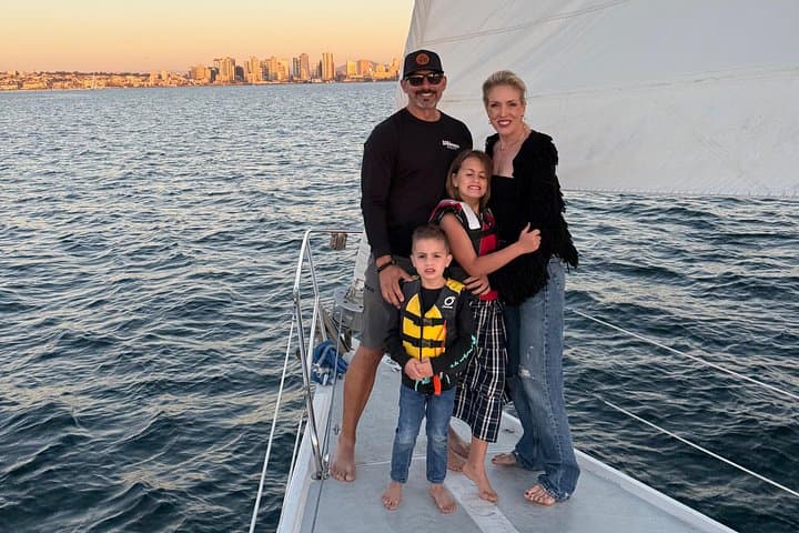 Private 2-Hour Sailing in San Diego Bay — Champagne, Sea Lions & Skyline Views photo 2