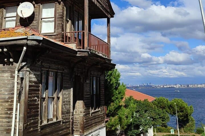 Prince Islands Day Tour from Istanbul: Ferry Rides, Bayside Lunch & Village Walks photo 4