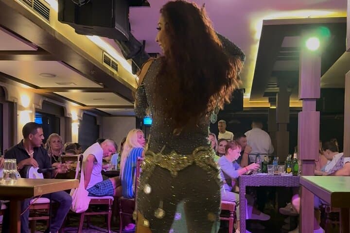 Cairo Night: Nile Dinner Cruise with Belly Dance & Tanoura Show photo 4