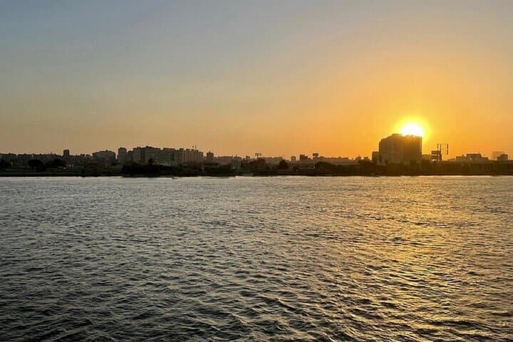 Cairo Night: Nile Dinner Cruise with Belly Dance & Tanoura Show photo 6