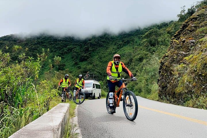 4-Day Inca Jungle Adventure: Biking, Rafting & Zipline to Machu Picchu photo 1