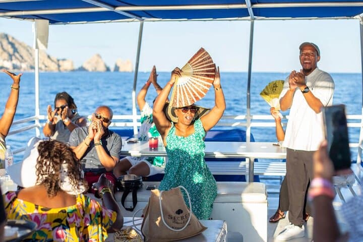 Cabo Tacos and Tequila Sunset Cruise: Tacos, Tequila & The Arch