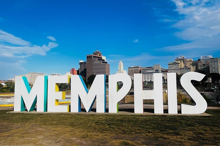 Nashville to Memphis Graceland Day Trip: Private Music City to Beale Street Tour