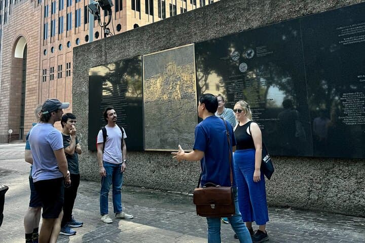 Downtown Houston Walking Tour — History, Art & Architecture in 2 Miles photo 2