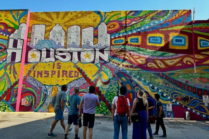 Downtown Houston Walking Tour — History, Art & Architecture in 2 Miles