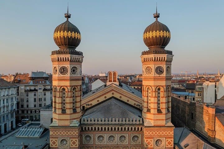 Private Guided Budapest Jewish Heritage Walking Tour — Dohány Synagogue & Ghetto Sites photo 6