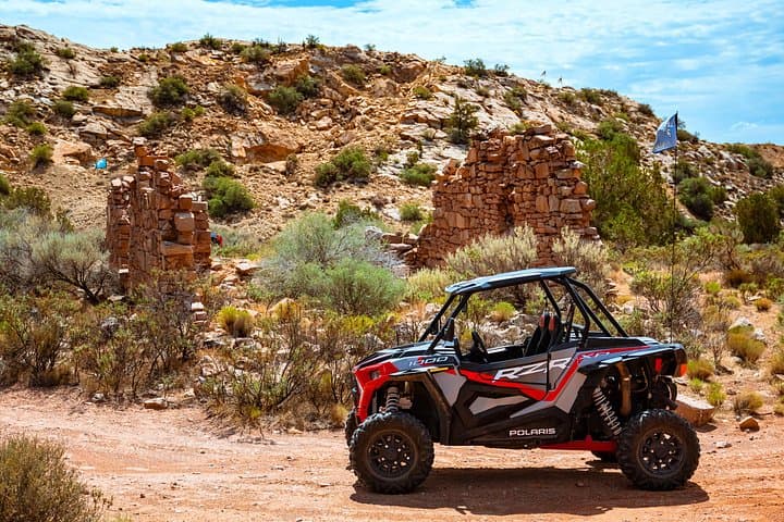 Sand Hollow UTV Tour to Dinosaur Tracks — Greater Zion Off-Road Adventure photo 4