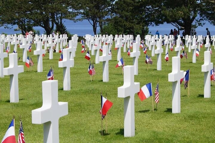 Discover the Historic Normandy D-Day Beaches on a Guided Tour from Paris
