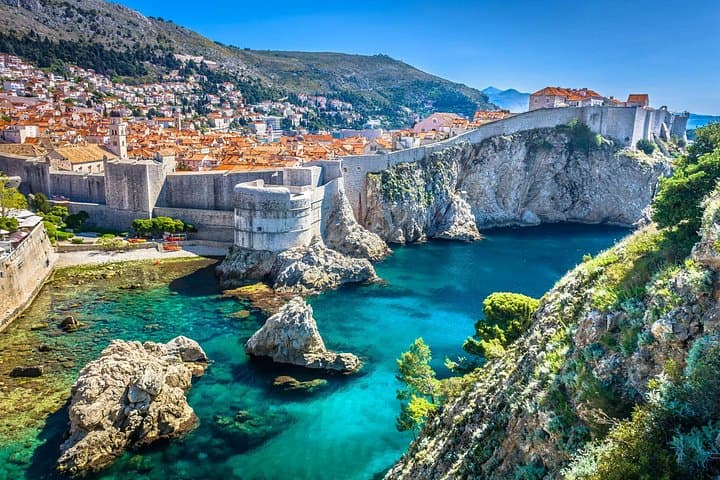 Dubrovnik Private History & Local Bites: Wine, Oysters & Mussels Food Tour photo 3