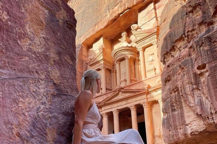 Two-Day Petra and Wadi Rum Private Guided Tour from Dead Sea