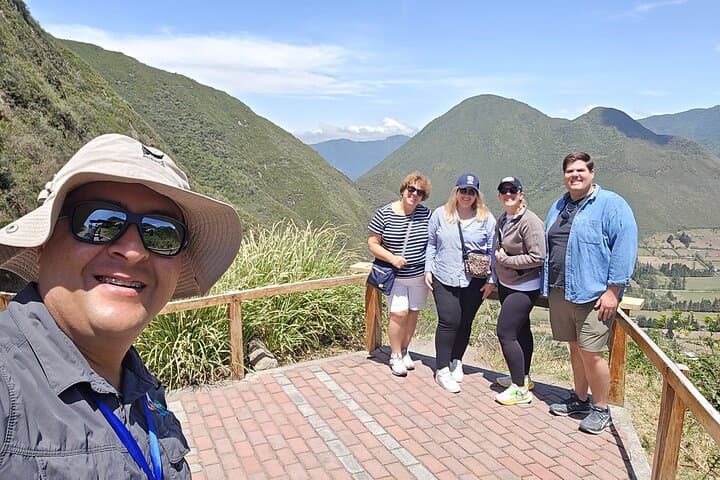 Quito Cloud Forest Hummingbirds and Old Town: Full-Day Private Tour photo 3