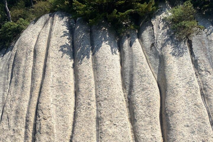 Mount Huashan Day Hike from Xi'an: Cable Car Options, Safety & Practical Tips photo 6