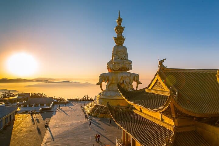 Chengdu to Leshan Giant Buddha and Mount Emei: 2-Day Sunrise & Summit Tour photo 1