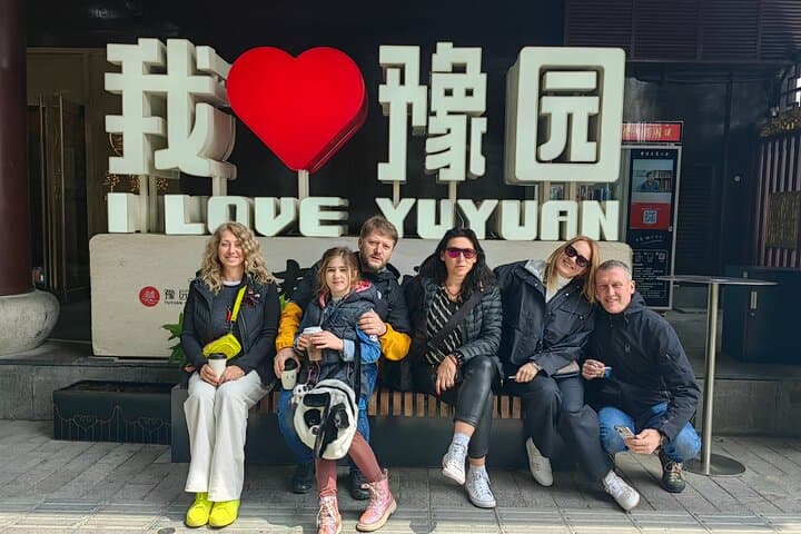 Shanghai 2-Day Highlights: Bund, Yu Garden & Oriental Pearl Private Tour photo 2