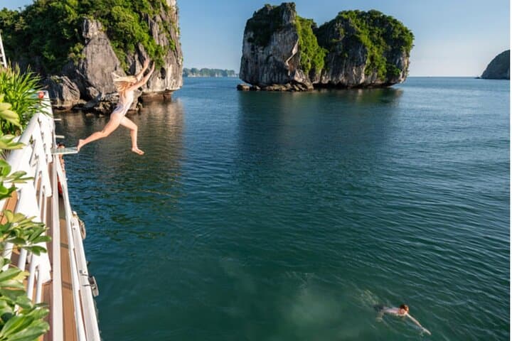 3-Day Cat Ba: Lan Ha Bay Cruise & Cat Ba National Park Trekking photo 4
