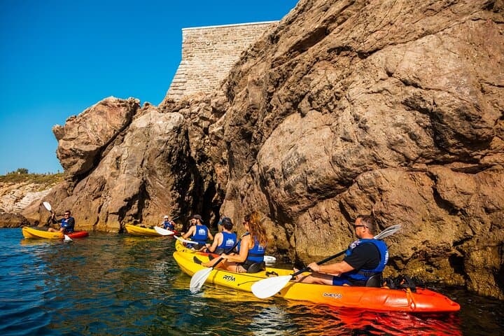 Sea Kayaking in Sète: 2-Hour Guided Tour of the Mediterranean Coast & Historic Port