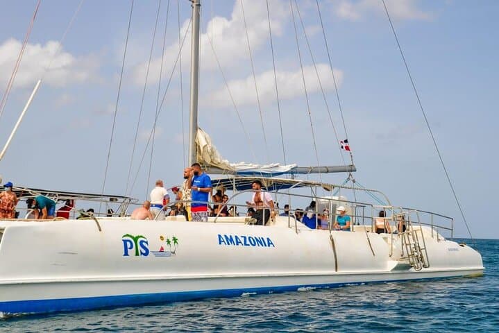 Full-Day Saona Island Catamaran & Natural Pool Excursion from Punta Cana photo 2