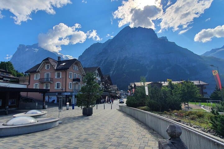 Grindelwald First from Interlaken: Cliff Walk, Gondola & Alpine Views photo 4