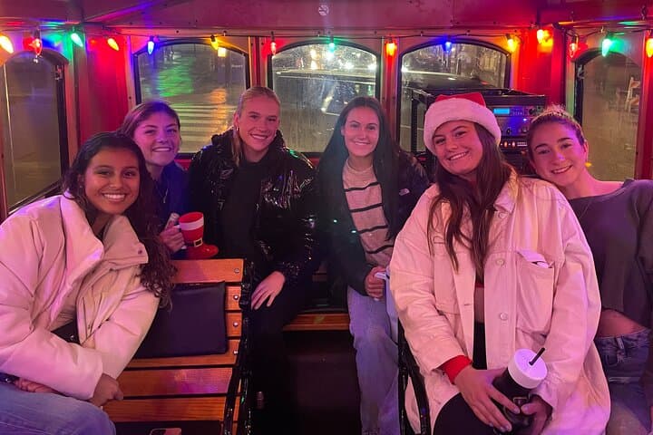 Philadelphia Holiday Lights Trolley Tour — Evening City Sightseeing by Trolley photo 5