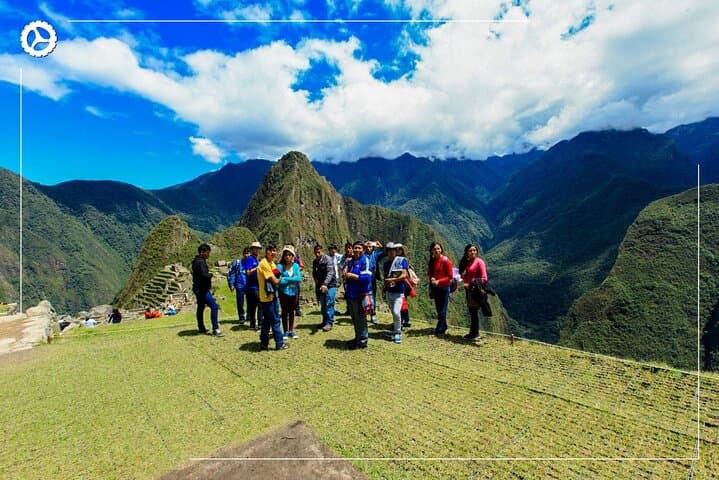 Machu Picchu in Two Days: Hydroelectric Bus & Aguas Calientes Overnight photo 2