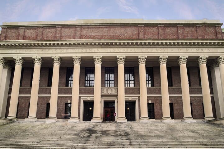 Harvard's Haunts: Self-Guided Ghost Walking Tour of Harvard Yard
