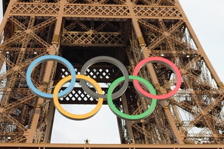 Paris VIP Chauffeur Sightseeing and Seine River Cruise — 5-Hour Private Tour photo 4