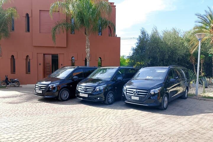 Private Casablanca-to-Marrakech Transfer with Guided Medina Tour — Comfort and Culture photo 2