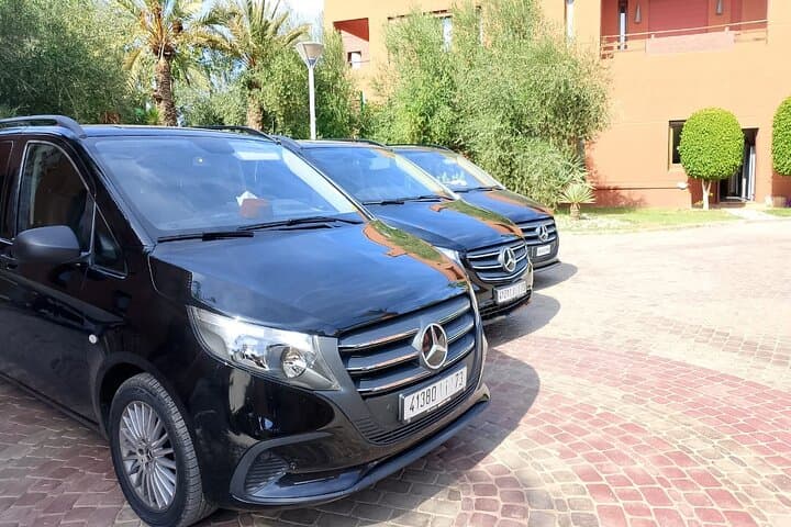 Private Casablanca-to-Marrakech Transfer with Guided Medina Tour — Comfort and Culture photo 5
