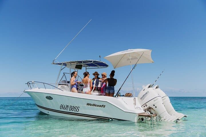 Private Boat Charter Snorkel Stingray City & Bioluminescent Bay — Grand Cayman photo 4