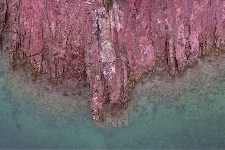 Red Coast Hopping: Hong Kong Geopark Boat Tour to Bluff Head & Red Rock Gate photo 6