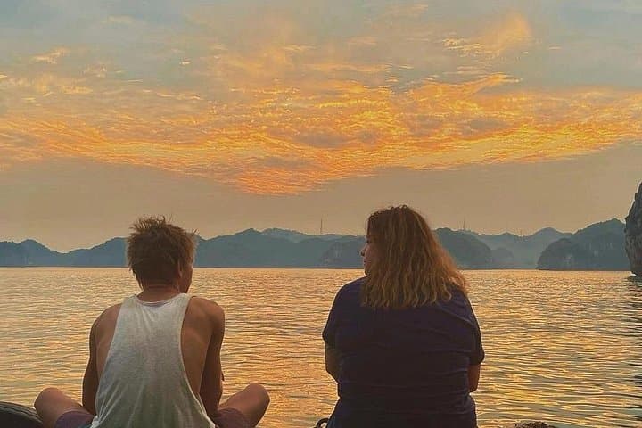 Sunset Cruise and Kayak in Lan Ha Bay aboard Daiichi Cruise photo 1