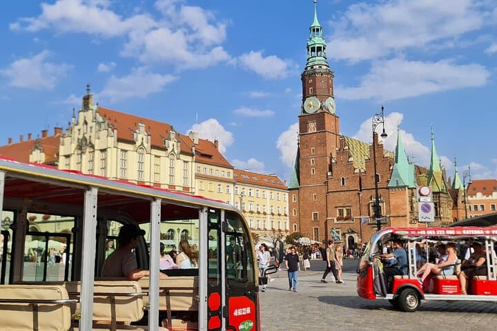 Wrocław Electric Bus Tour — 2-Hour Private Eco-Friendly City Highlights photo 2