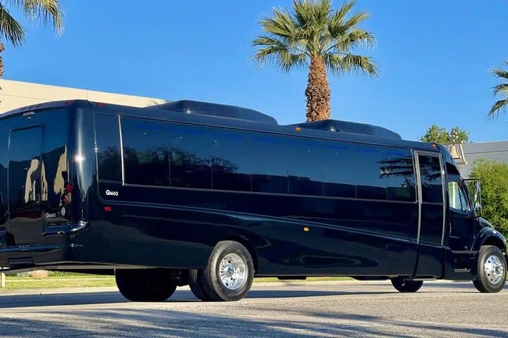 Fort Lauderdale 40-Passenger Luxury Mini Bus Private Transfer photo 6