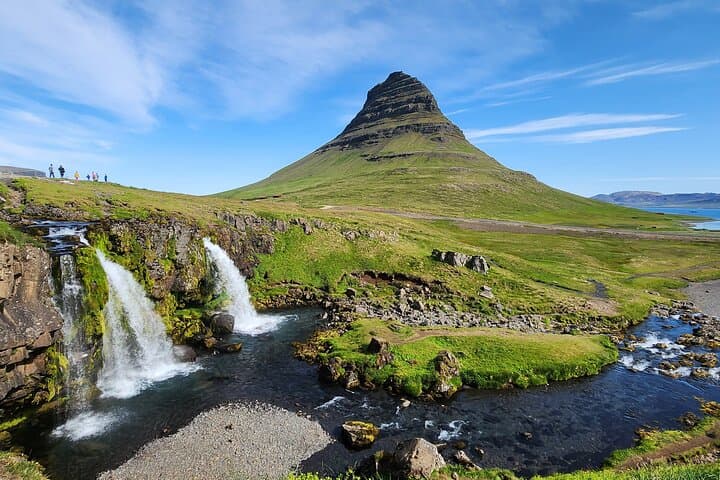 Private Snaefellsnes Day Tour: Kirkjufell, Arnarstapi & Hot Springs