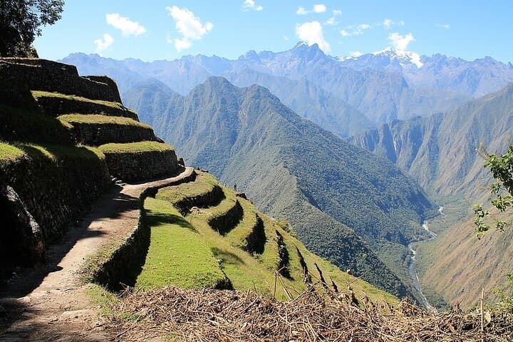 Inca Trail 4-Day Trek to Machu Picchu with Vistadome Observatory