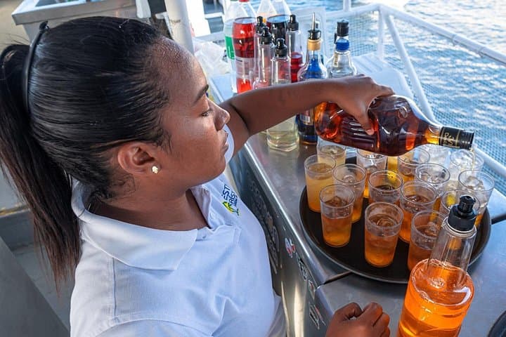 Sunset Boat Cruise in Cartagena Bay: Open-Bar Dances, DJ & Sunset Views photo 3