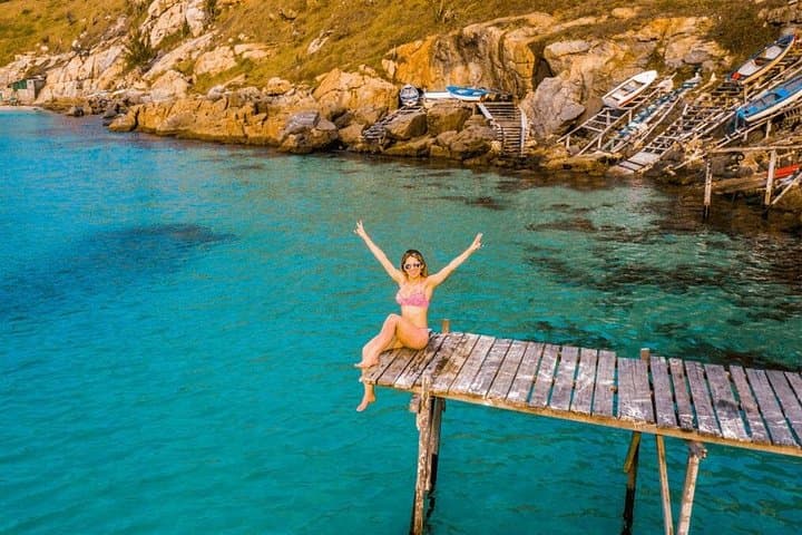 Arraial do Cabo Boat Tour: Ilha do Farol, Gruta Azul & Prainhas do Atalaia photo 2