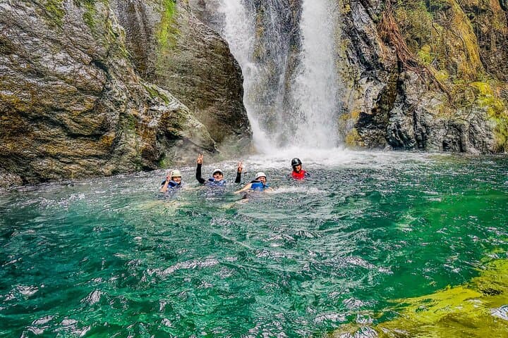 Belize Waterfall Rappelling: 5-Falls Adventure & 100-ft Drop at Dreaming Giant photo 3