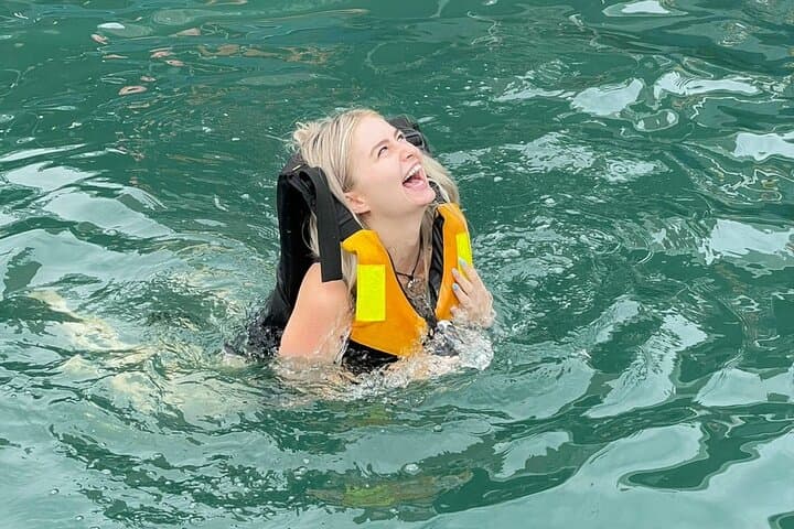 Lan Ha Bay 2-Day Overnight Cruise: Kayak, Beaches & Private Cabin photo 6